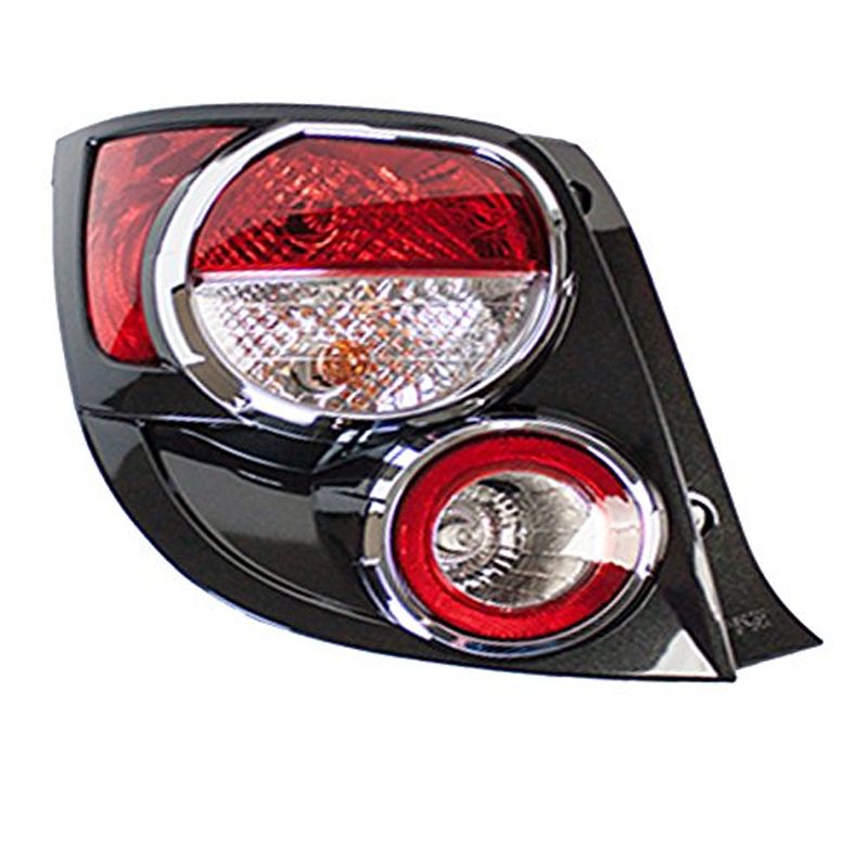 Luz trasera izquierda del Chevy Sonic Hatchback 2012-2016